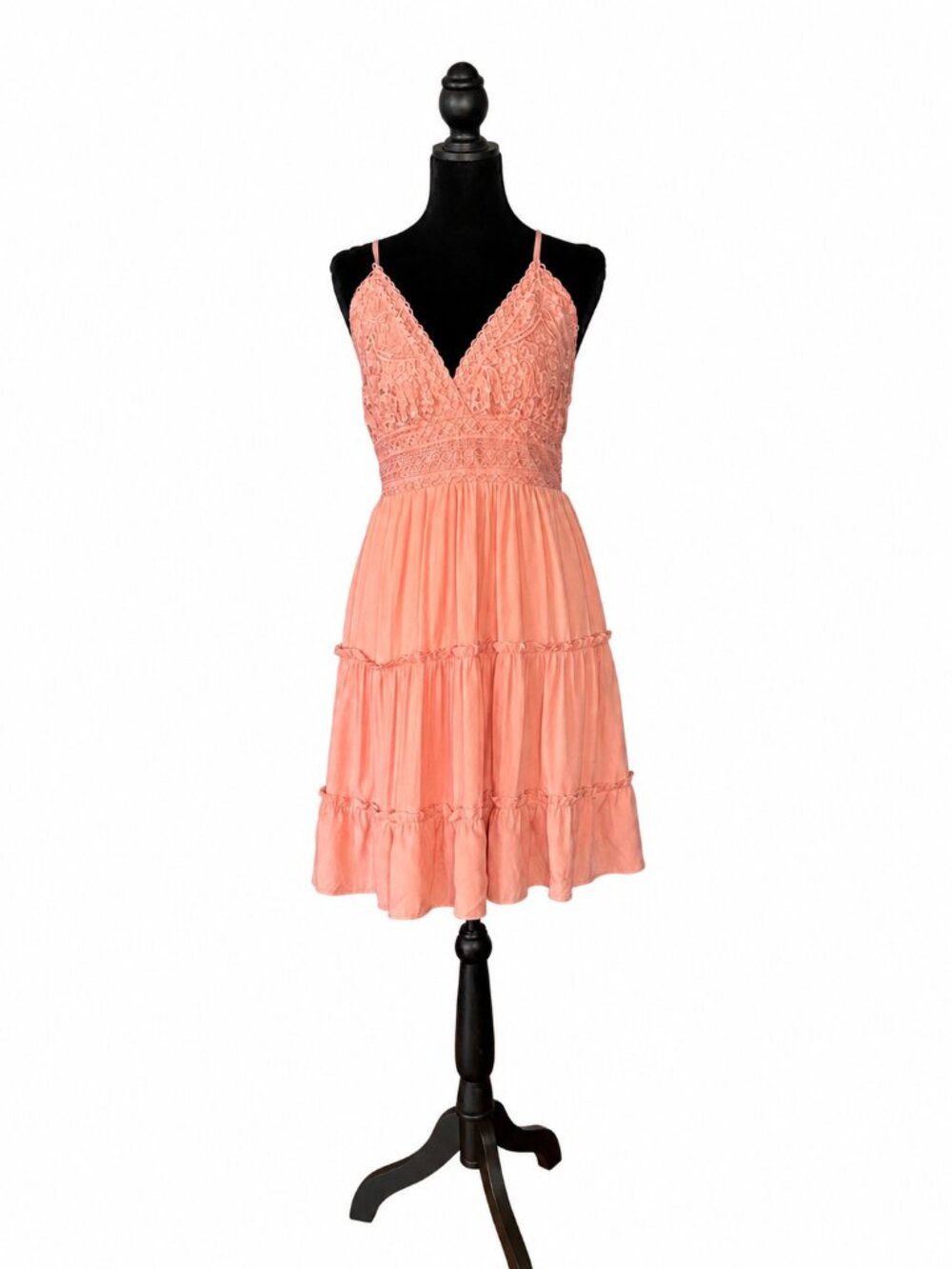 NWOT Coral Lace Tiered Dress Size M Open Back Boho Summer